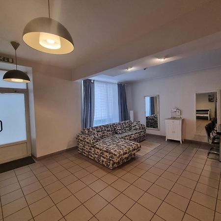 Camellia Studio Apartment & Parking Riga Eksteriør bilde