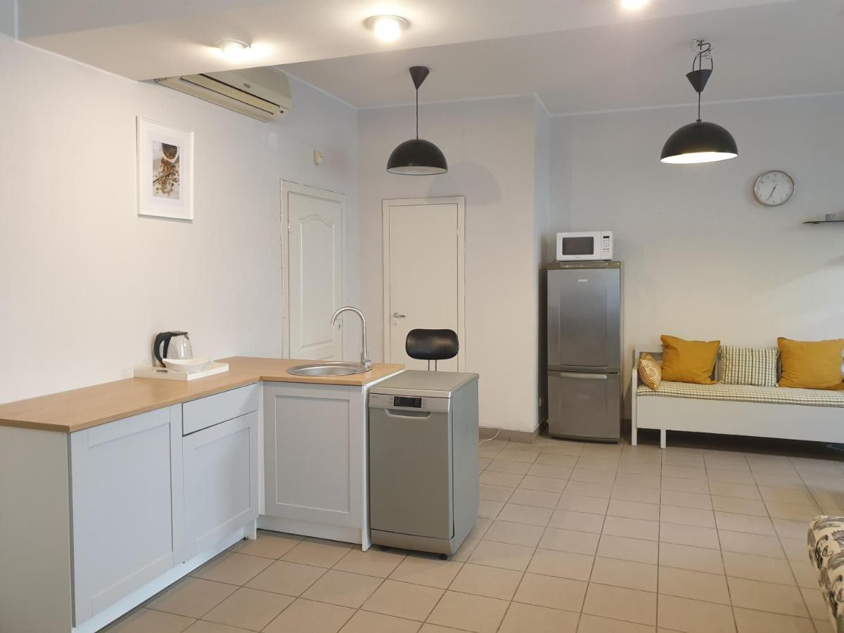 Camellia Studio Apartment & Parking Riga Eksteriør bilde